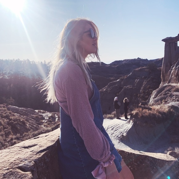 Meet your Posher, Amelia - Picture 1 of 1